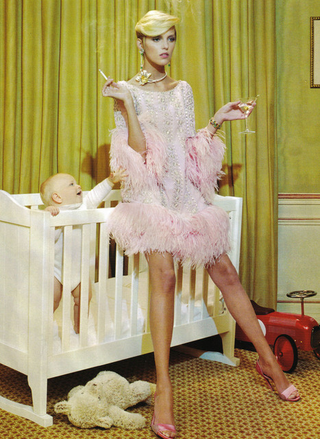 Illustration for article titled Neglectful Motherhood: So Fashionable